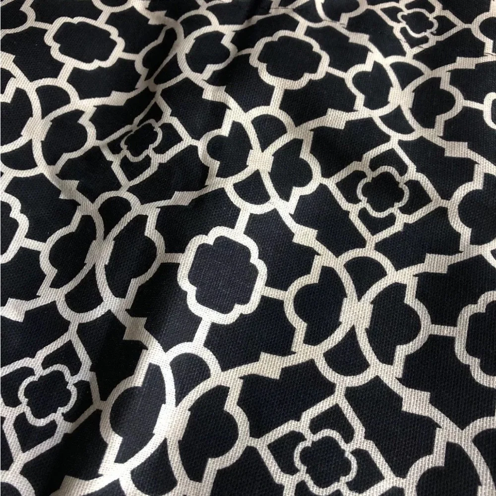 WAVERLY Black and White Cotton Patterned Window Valance #0615259B